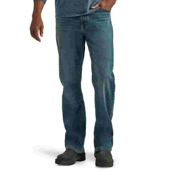 WRANGLER Relaxed Boot Blue Jeans Mens 36x32 - Picture 1 of 10